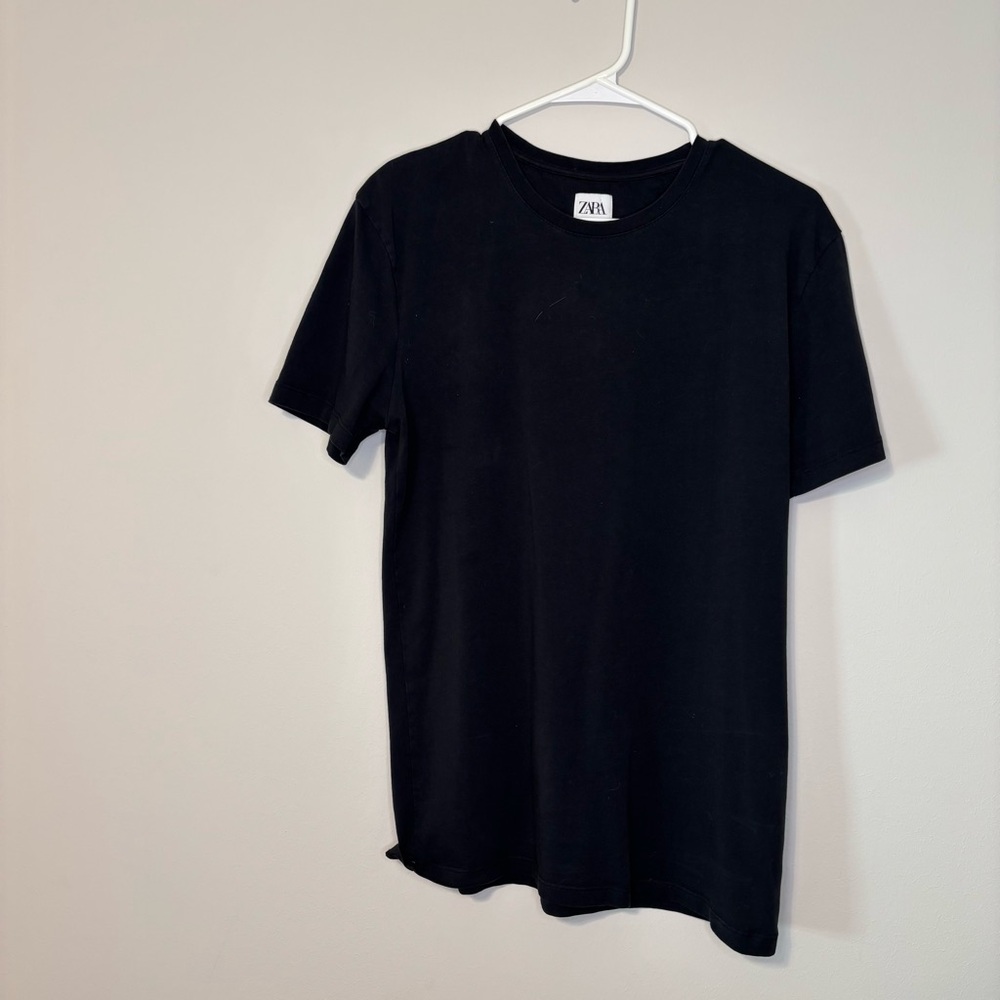 Zara Men's Short Sleeve Black Tee Slim fit
